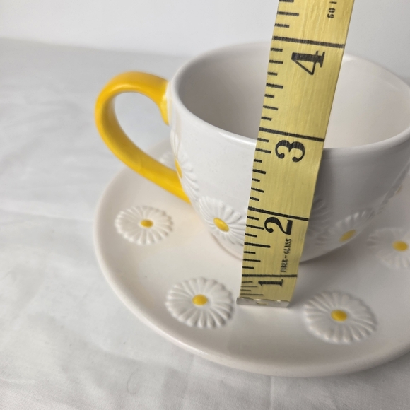 Bluebird & Willow Daisy Teacup & Saucer | Yellow Handle | Stoneware Spring - Picture 14 of 14